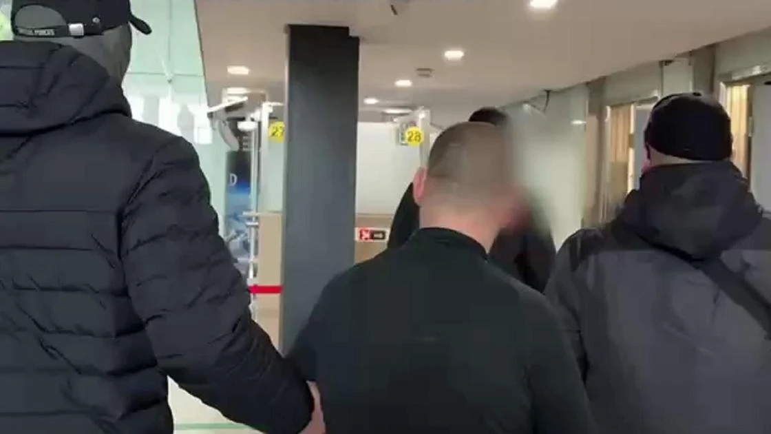 Предполагаемого руководителя транснациональной организованной группы экстрадировали из Польши