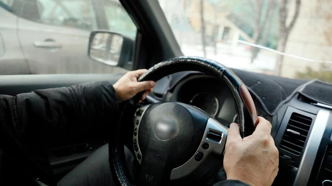 Еще у одного должника по алиментам отобрали машину в Нур-Султане