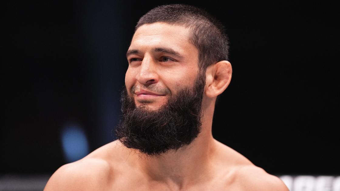 Артур Бетербиев поздравил Хамзата Чимаева с победой над экс-чемпионом UFC