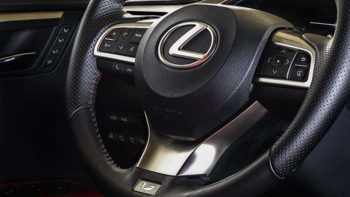 Житель Тараза продал свой Lexus, а потом добился возврата авто