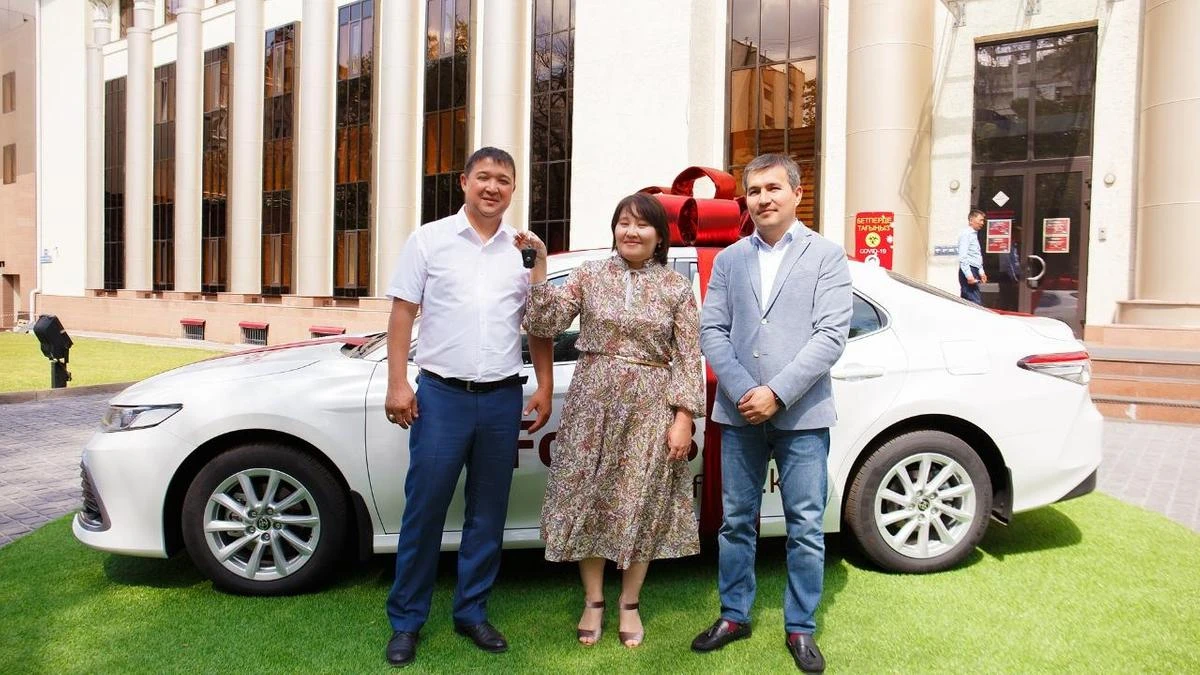 Удача по наследству: карагандинка выиграла Camry 75, взяв кредит