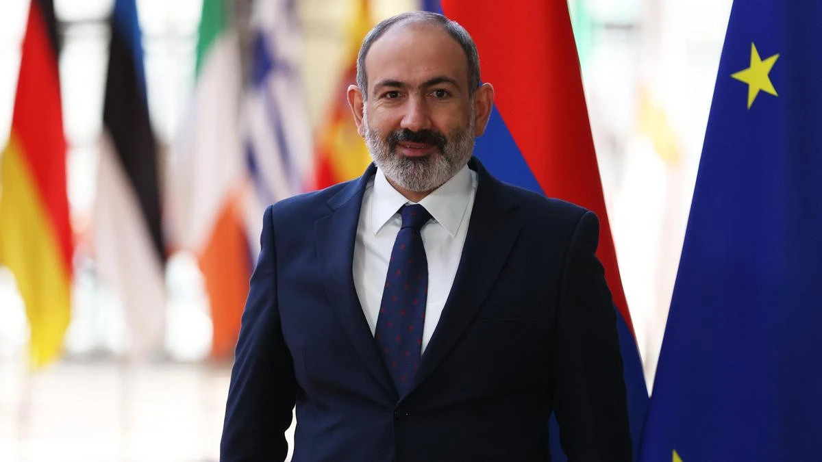Пашинян оговорился и случайно назвал Лаврова президентом и премьером России