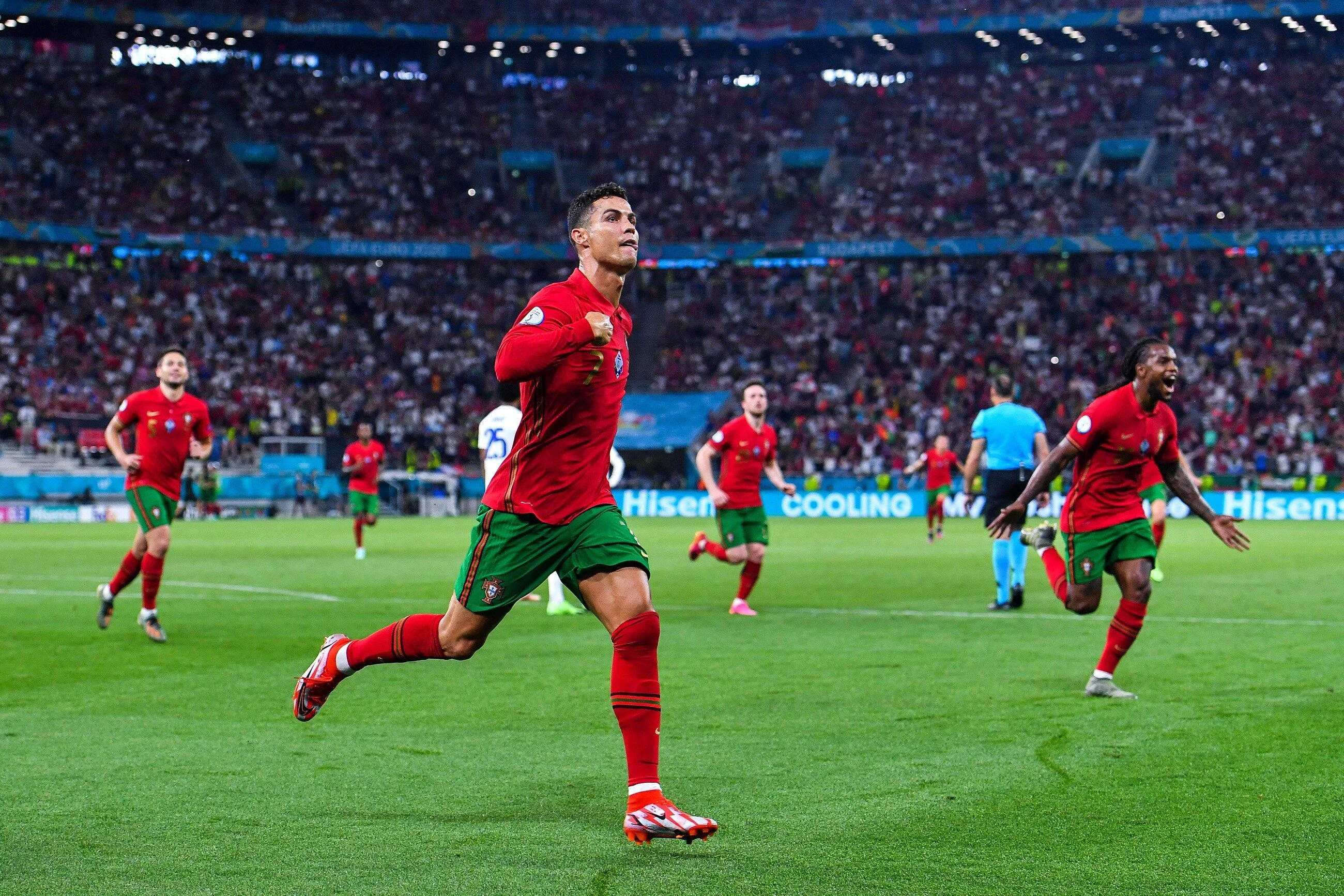 Cristiano Ronaldo wciąż zaskakuje. Portugalczyk pobił kolejny rekord