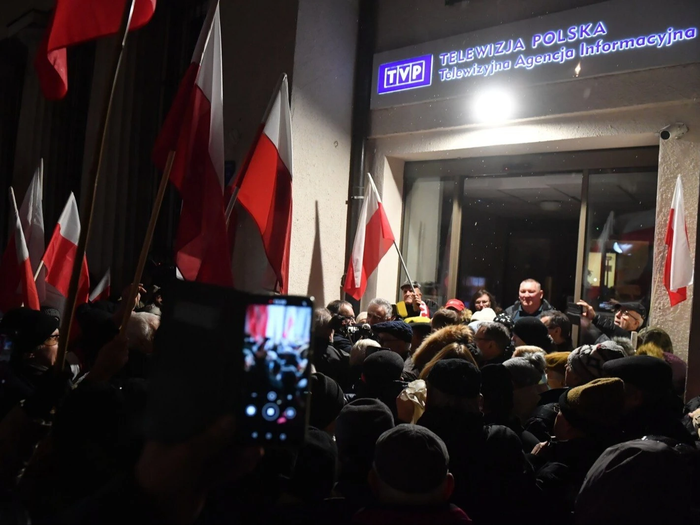 Kolejny scenariusz ws. TVP. „Naprawdę rozważają wariant okupacji”