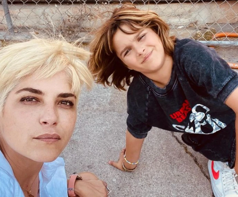 Selma Blair wygrywa z chorobą? Aktorka wróciła na plan zdjęciowy. „Cieszę się życiem”