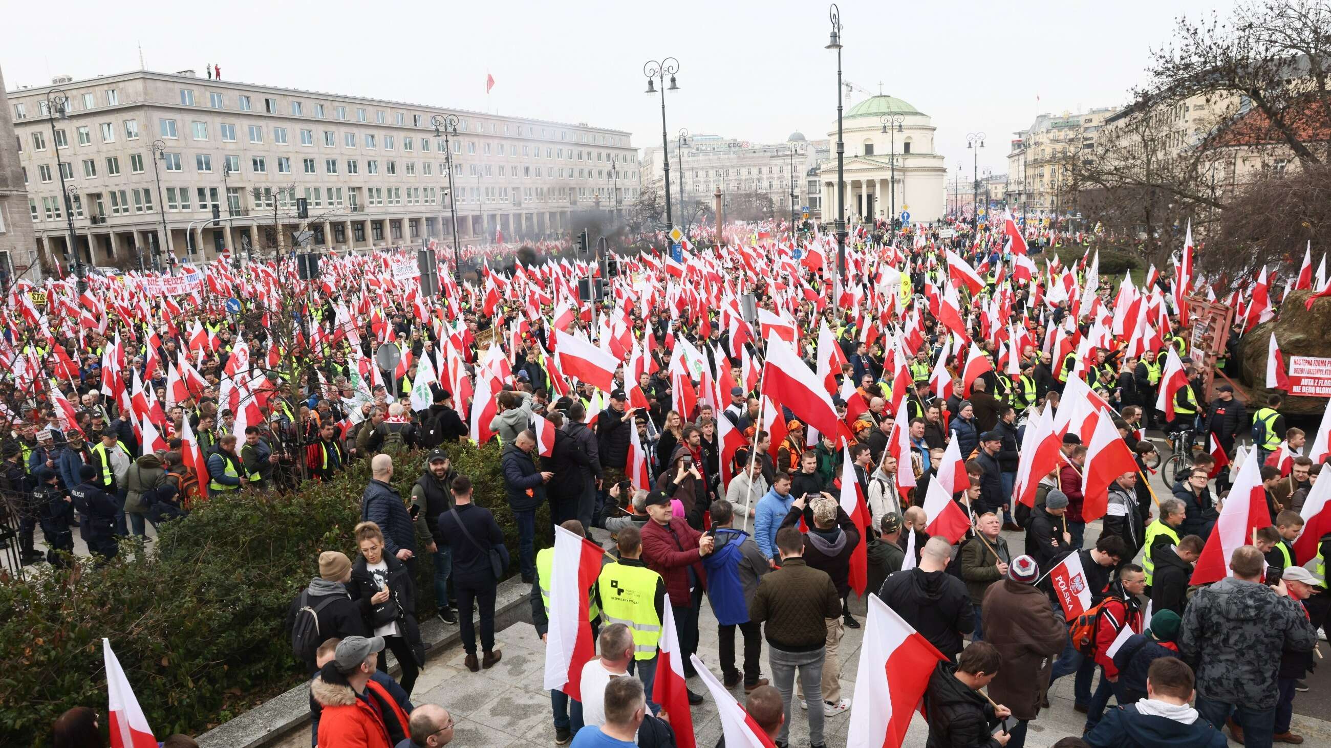 Kto odpowiada za problemy polskich rolników? Najnowszy sondaż