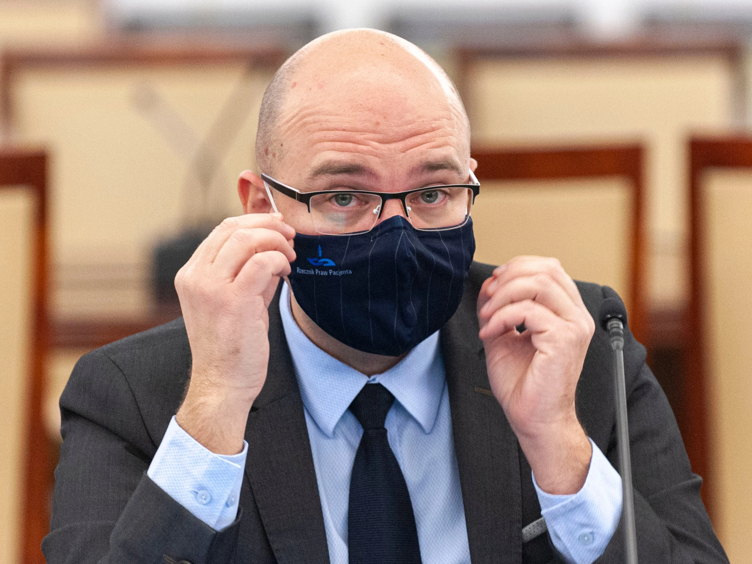 Nie możesz dodzwonić się do przychodni? Lekarz POZ nie przyjmie gorączkującego dziecka? Rzecznik...