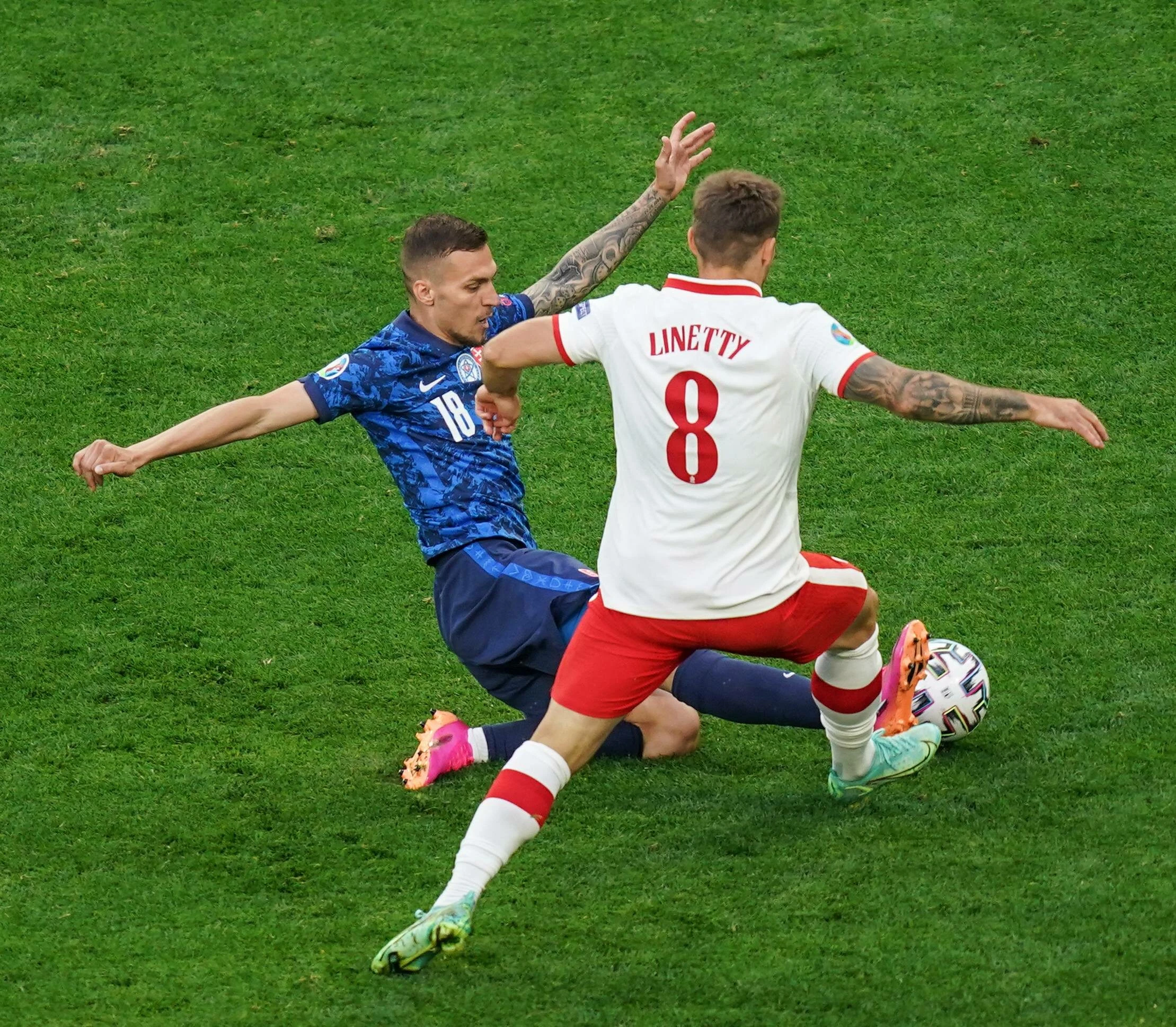 Euro 2020. Linetty: Pierwszą połowę przespaliśmy