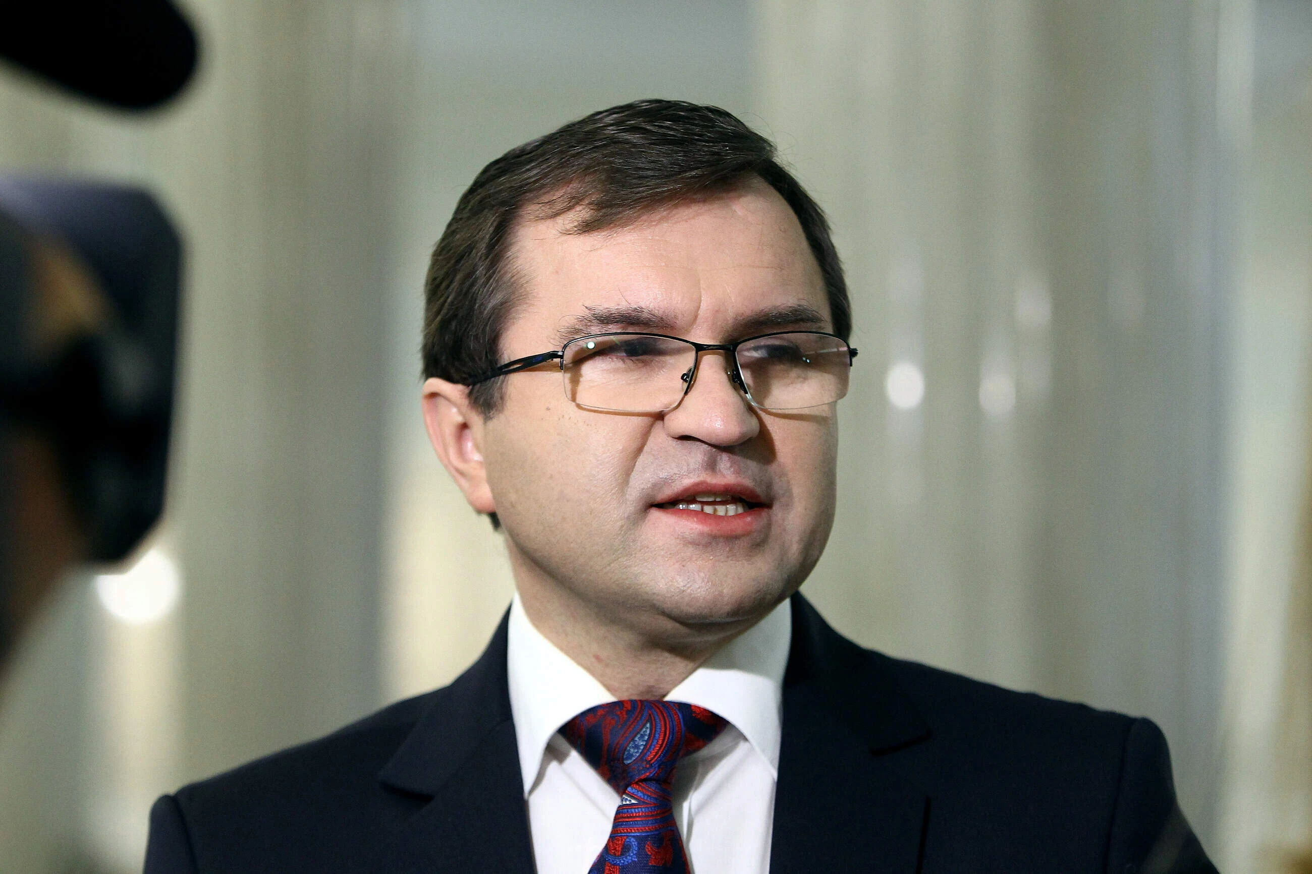 PiS się kruszy, powstaje nowe koło. Kim jest troje posłów?