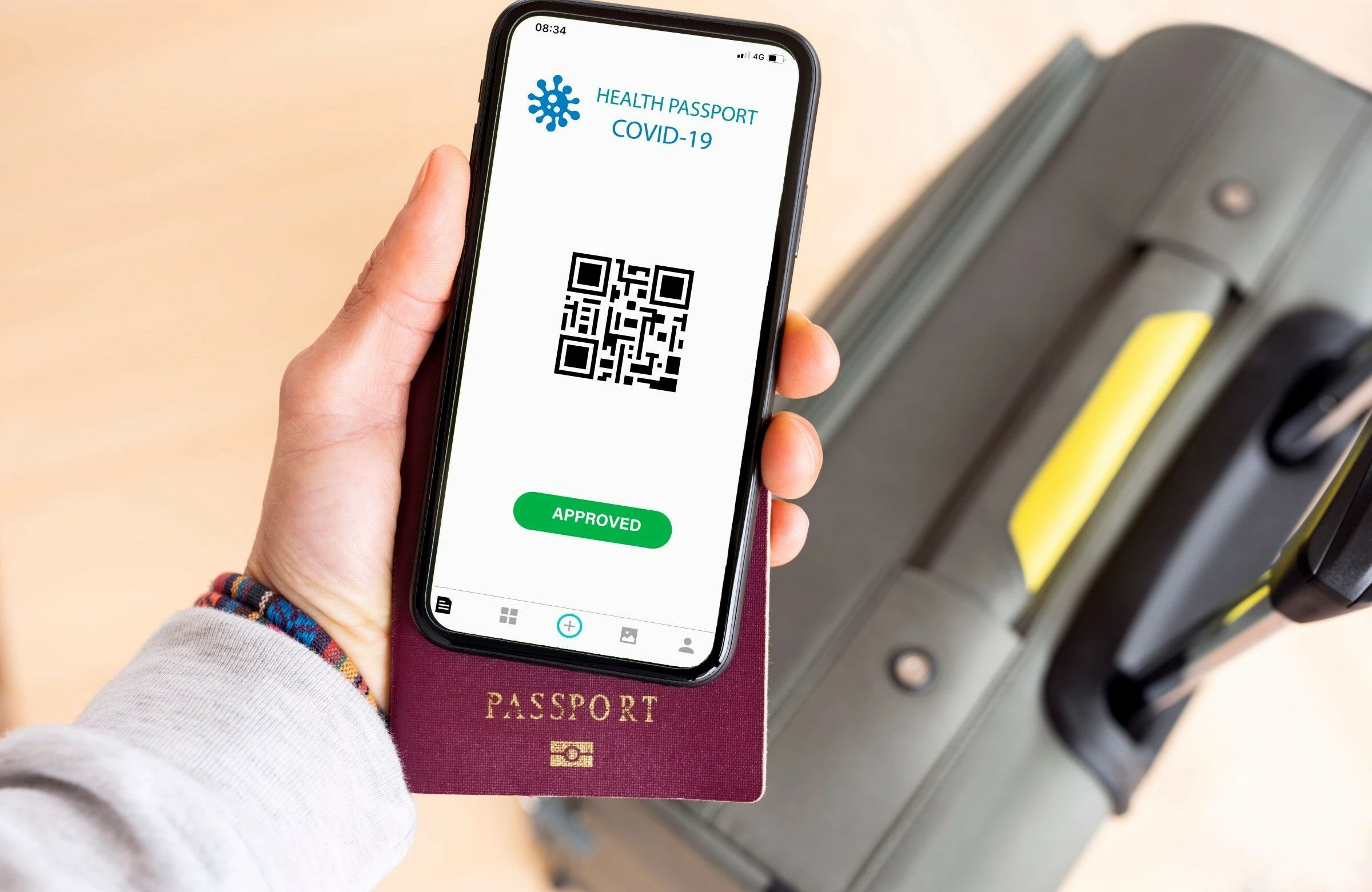 Paszport covidowy. Kulejąca licencja na podróżowanie