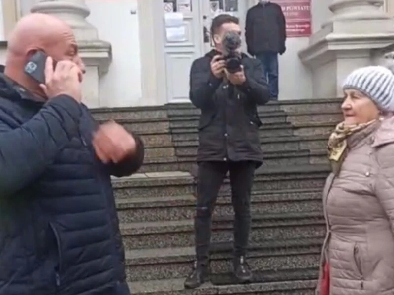Niecodzienny incydent w trakcie wystąpienia Marcina Najmana. Do akcji wkroczyła starsza pani