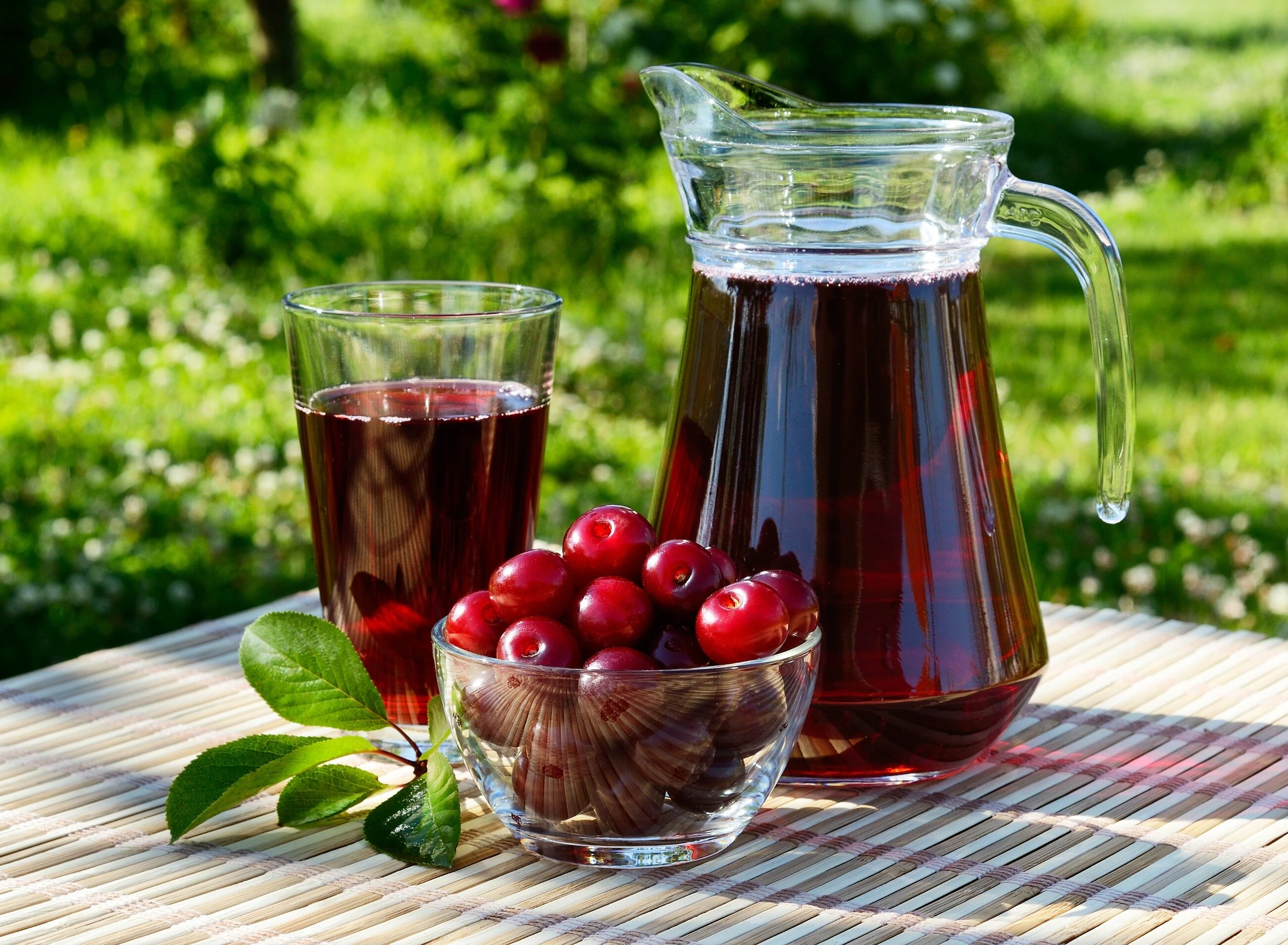 Kompot z wiśni rewelacyjnie gasi pragnienie i jest bardzo zdrowy