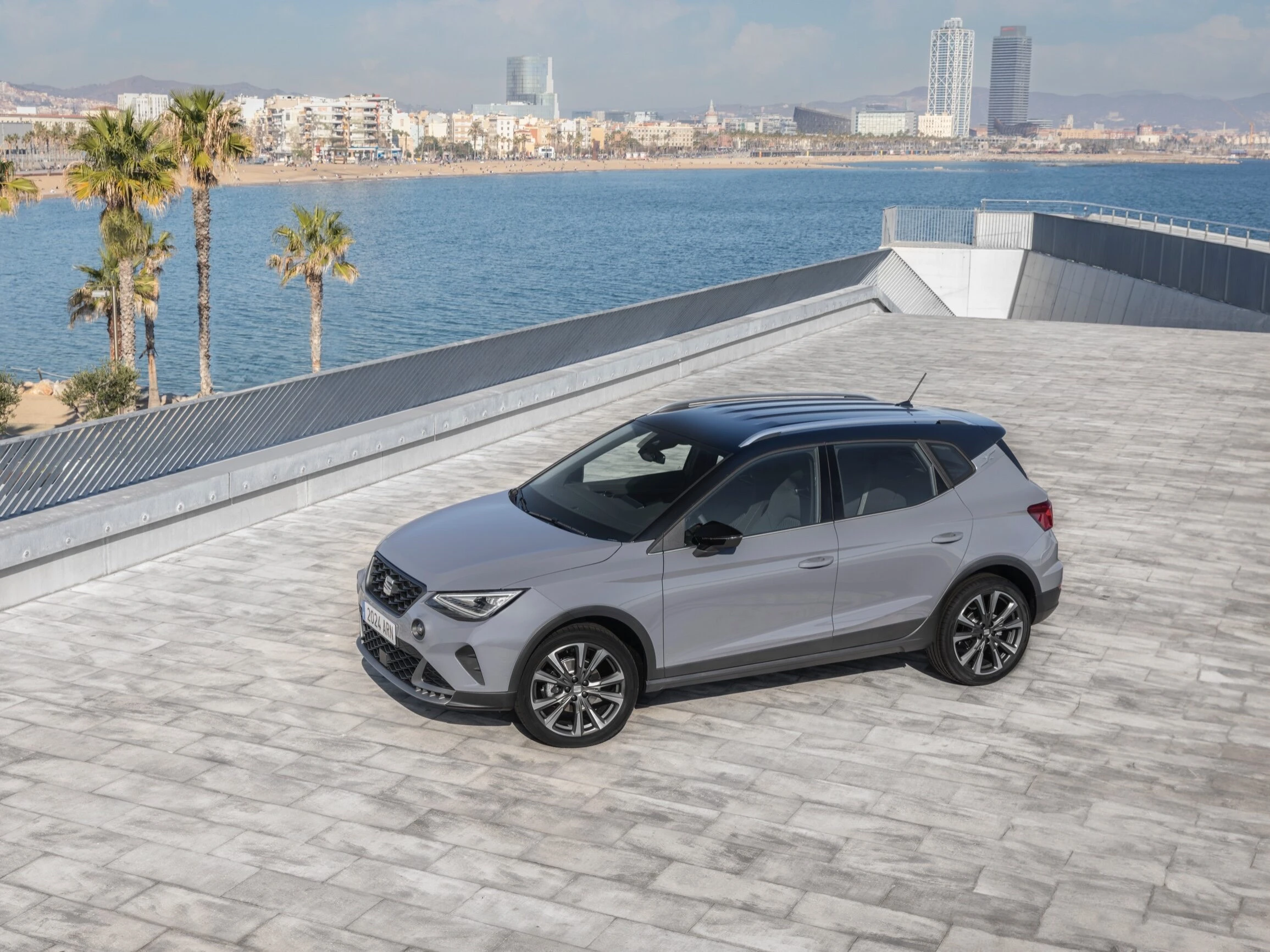 Arona FR w limitowanej wersji. Seat pokazał ją po zmianach
