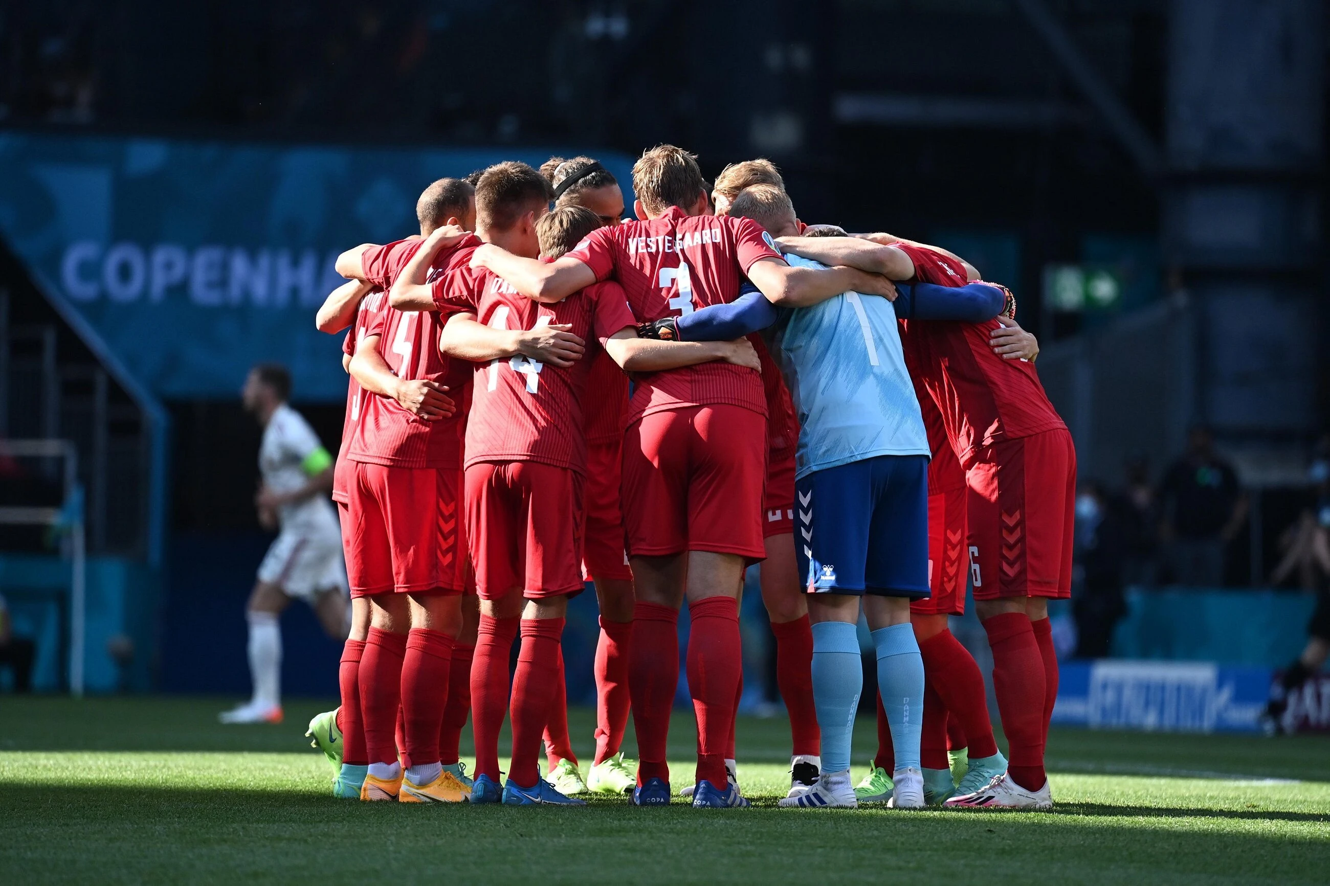 Widowiskowe zwycięstwo Duńczyków z Rosją, Sborna odpada z Euro 2020