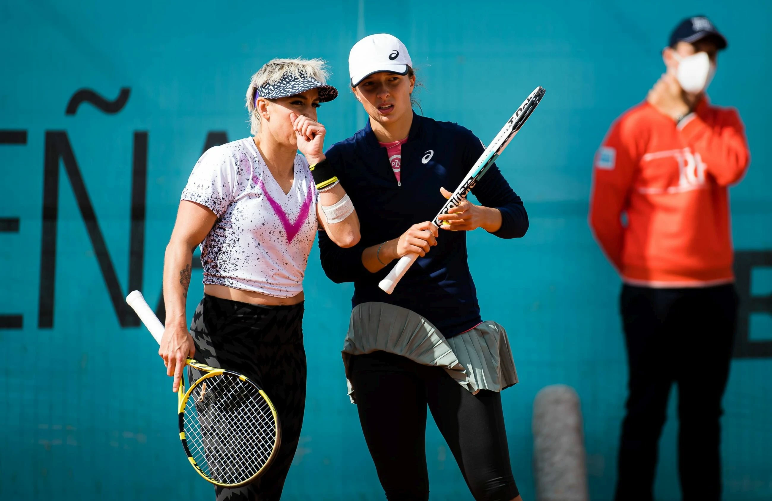 Świątek w ćwierćfinale debla French Open! Fenomenalny powrót Polki i jej partnerki