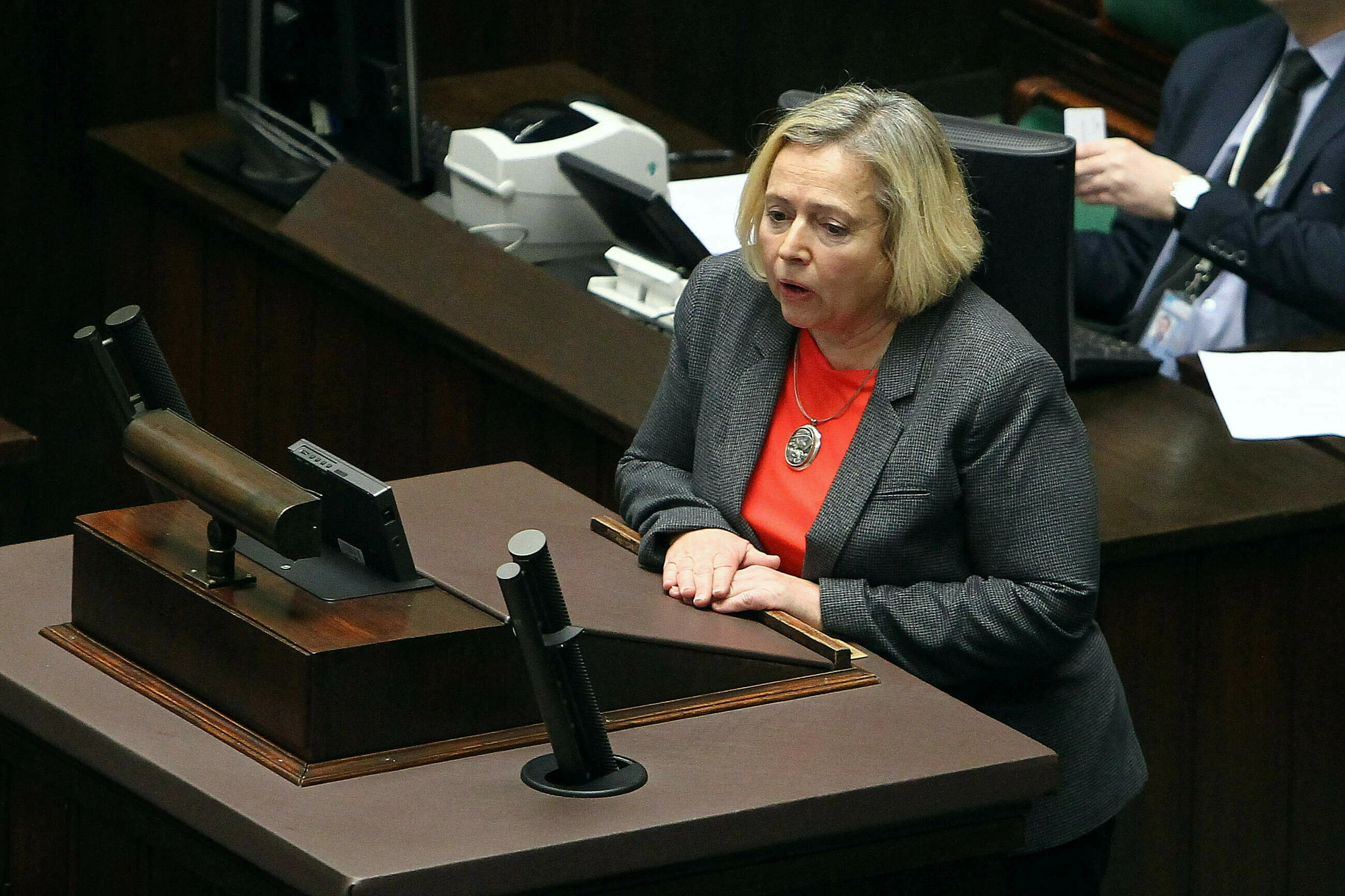 Lewica zgłasza projekt zmian w urlopie ojcowskim. Oto główne postulaty