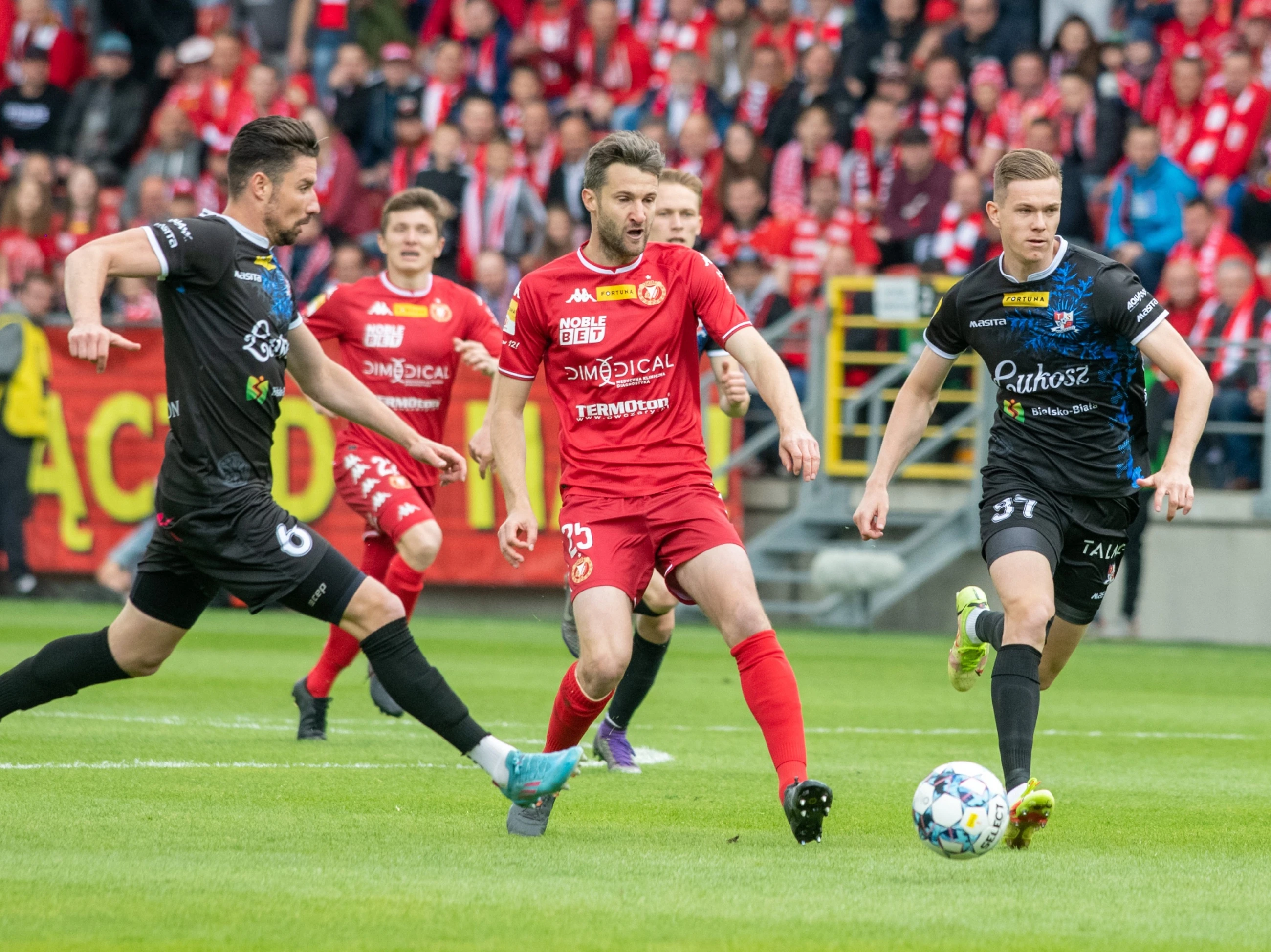 Widzew Łódź wraca do PKO Ekstraklasy! Arka Gdynia musi jeszcze walczyć