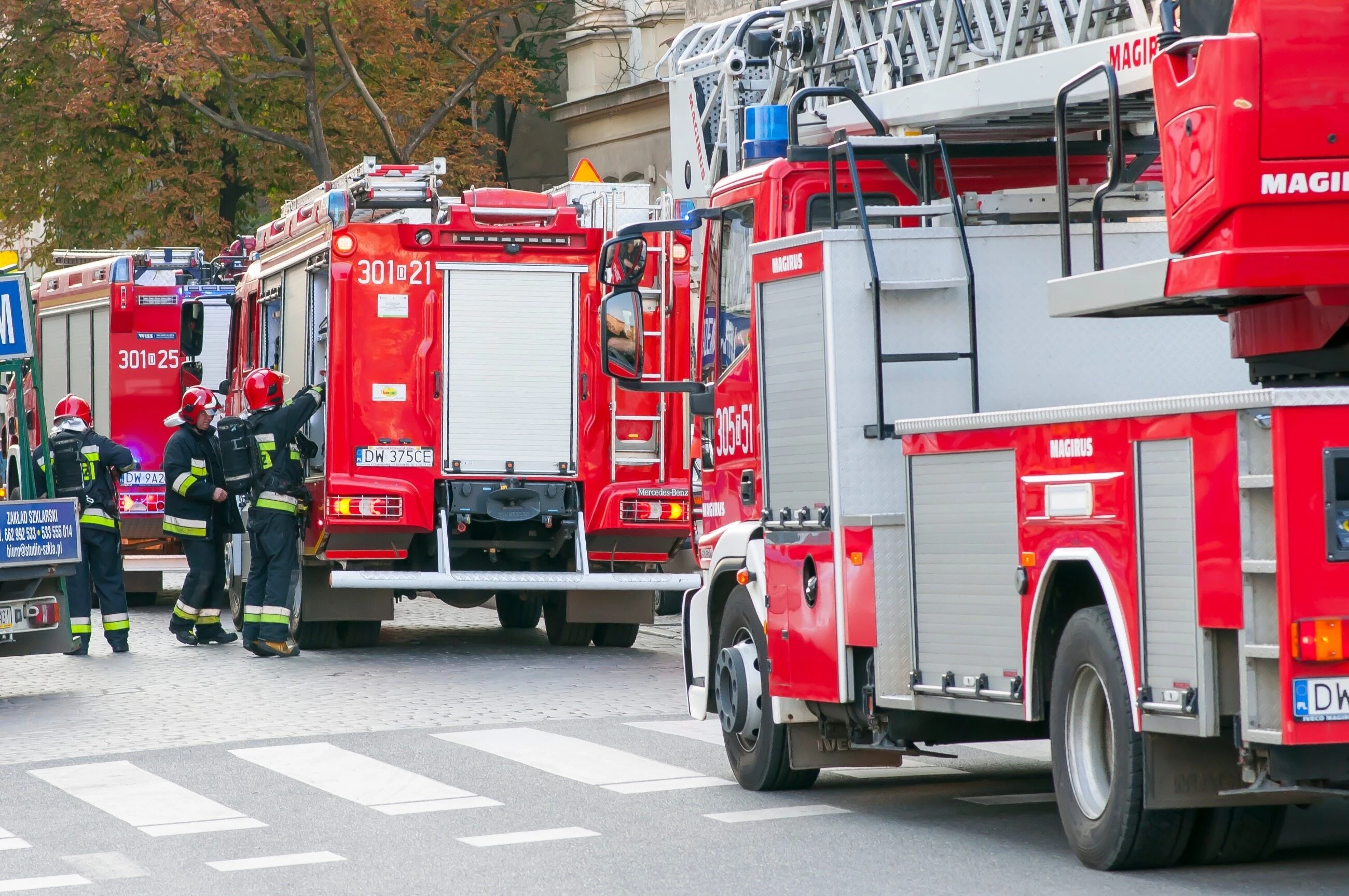 Chorzów. Kilkudziesięciu strażaków walczy z pożarem