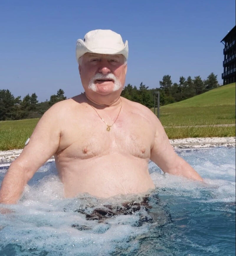 Tak wypoczywa były prezydent. Wałęsa pokazał zdjęcia z wakacji w Arłamowie