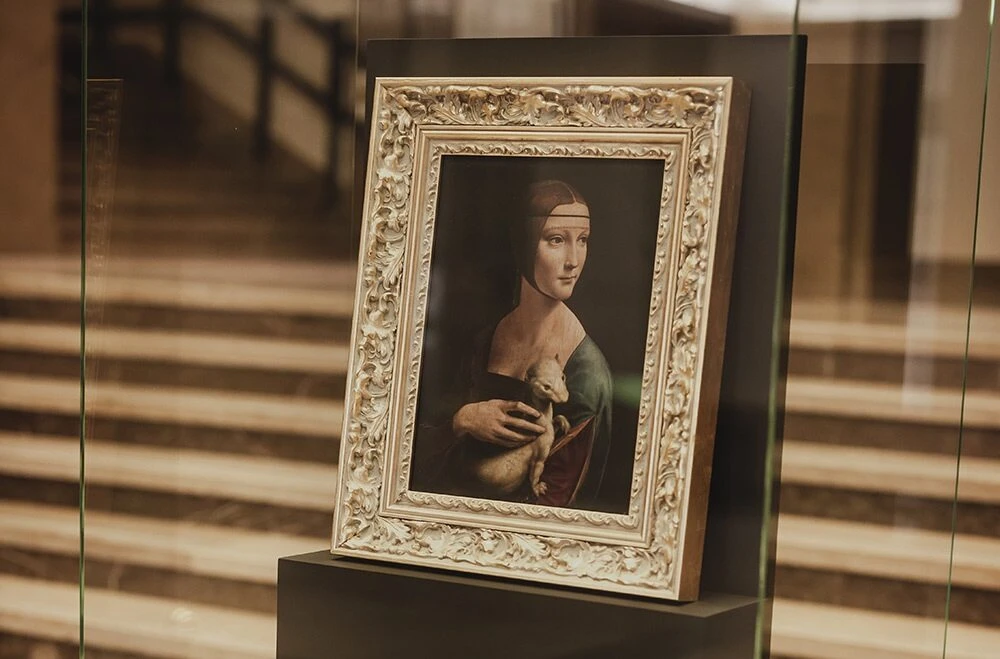Dama z gronostajem bez naszyjnika w Muzeum Narodowym w Krakowie