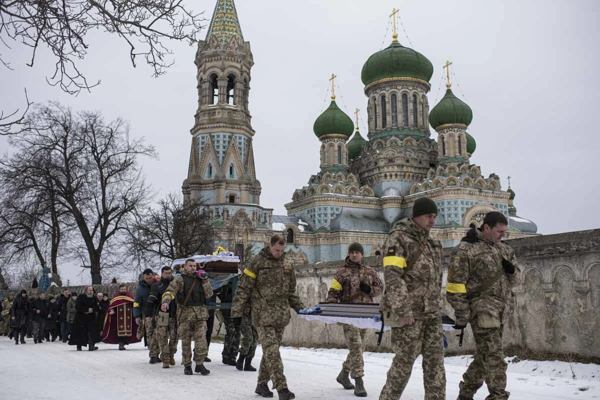 Ucrânia exclui 1 mil soldados de troca de prisioneiros com a Rússia