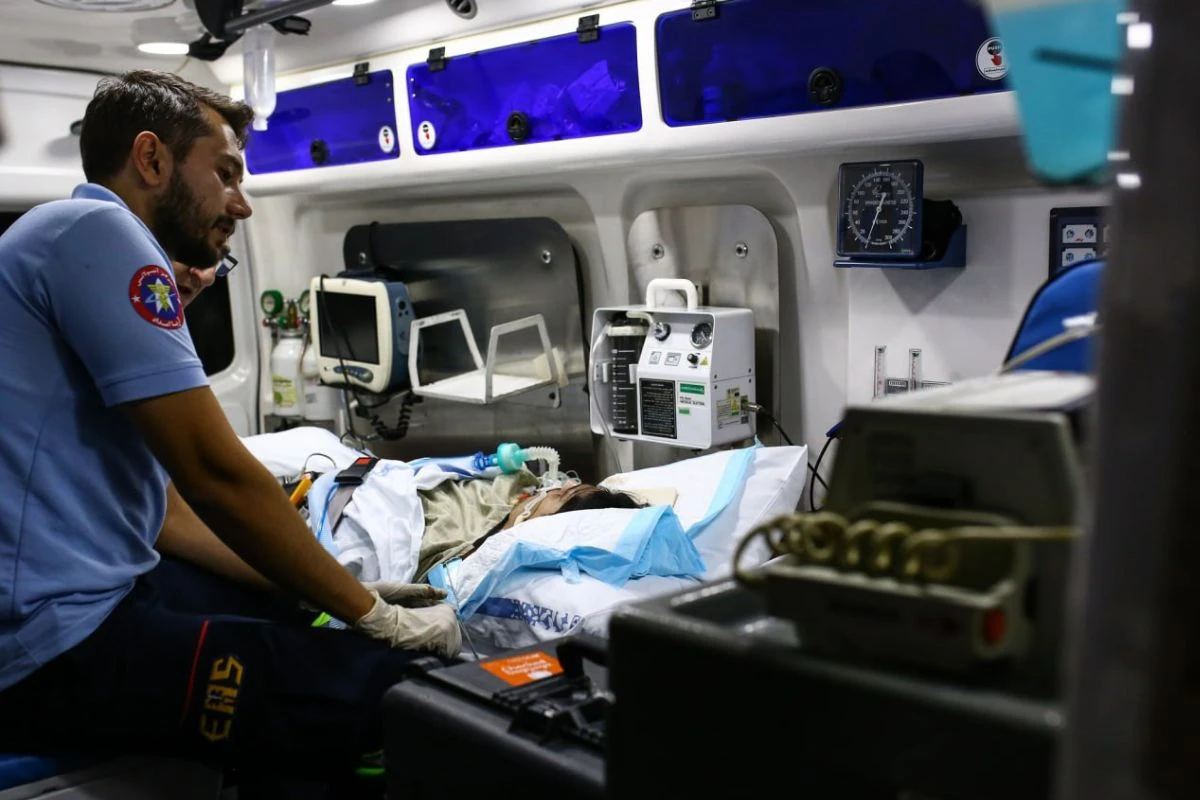 Atleta iraniano de vôlei tem morte cerebral após acidente em piscina