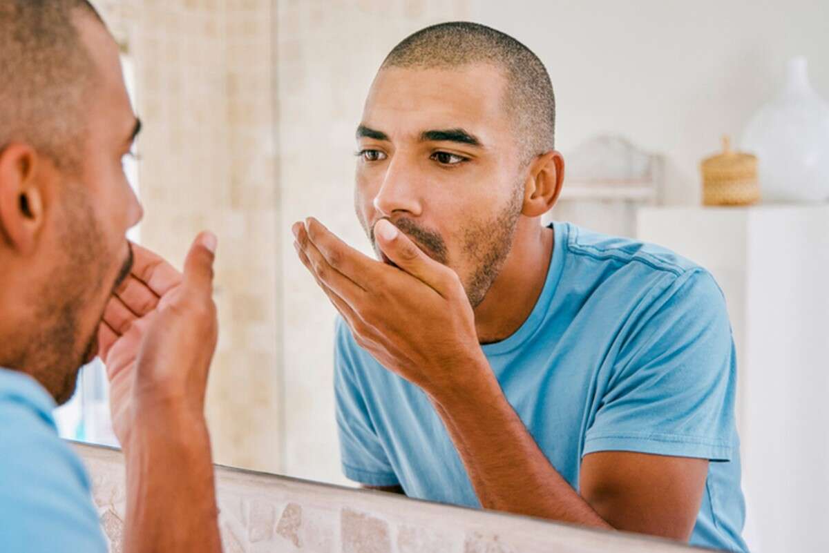 Hálito fresco! 6 dicas práticas para controlar o mau odor no dia a dia