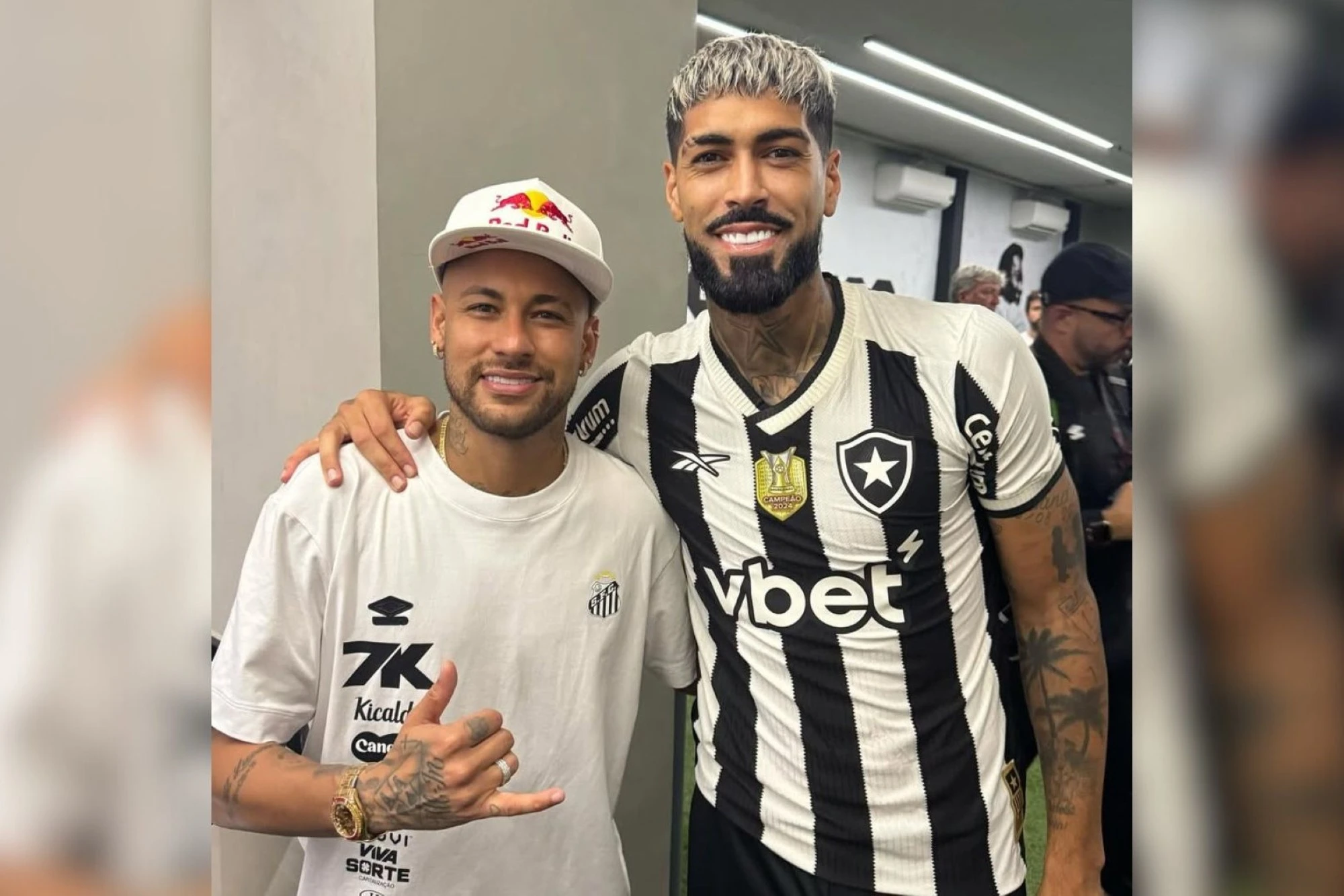 Zagueiro do Botafogo se declara para Neymar: “Eu te amo”