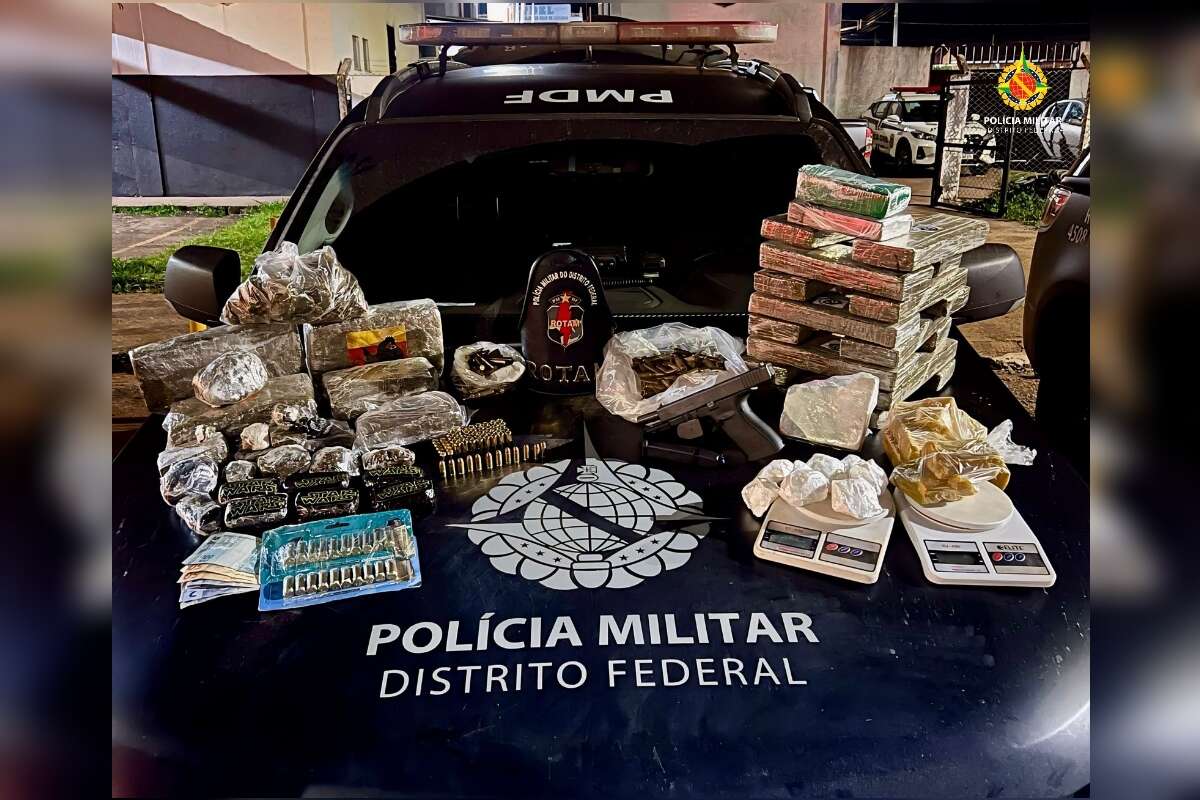 20kg de drogas e 350 munições: PM desativa ponto de tráfico no Entorno