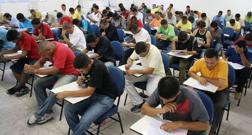 Concursos: país tem 30 mil vagas abertas e salários de até R$ 52,8 mil