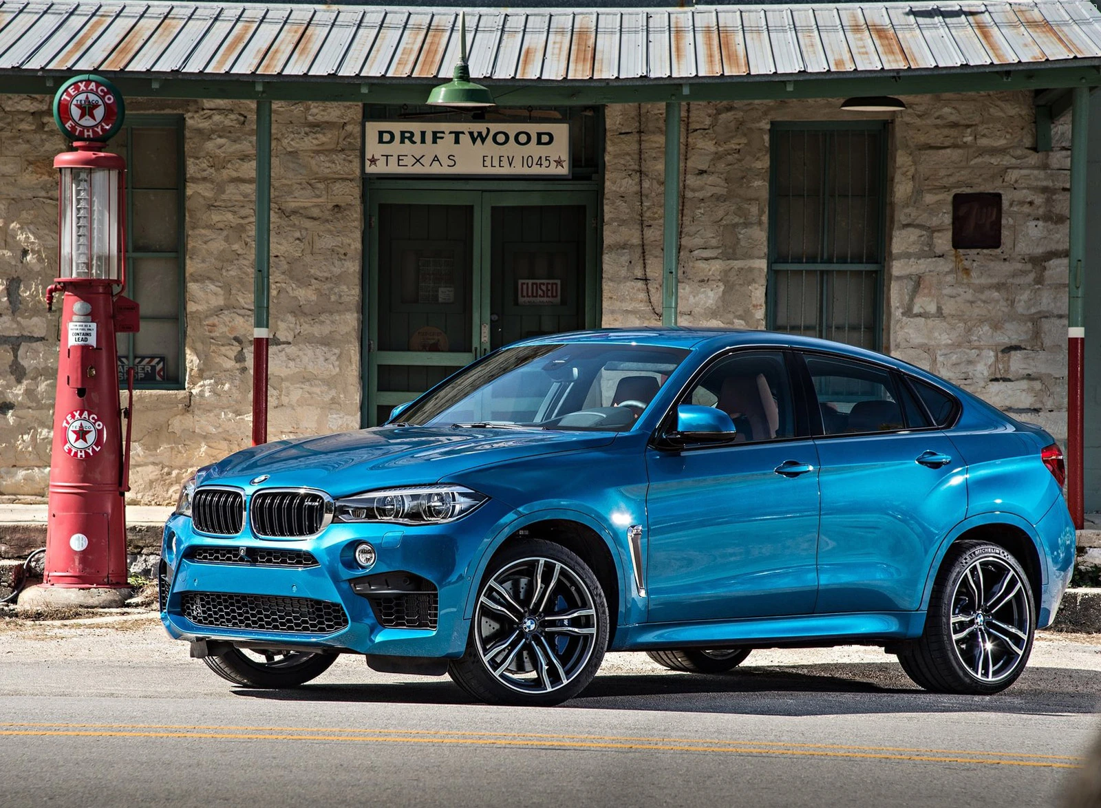 Tráfico de luxo: quadrilha usa BMW e Chrysler para transportar cocaína