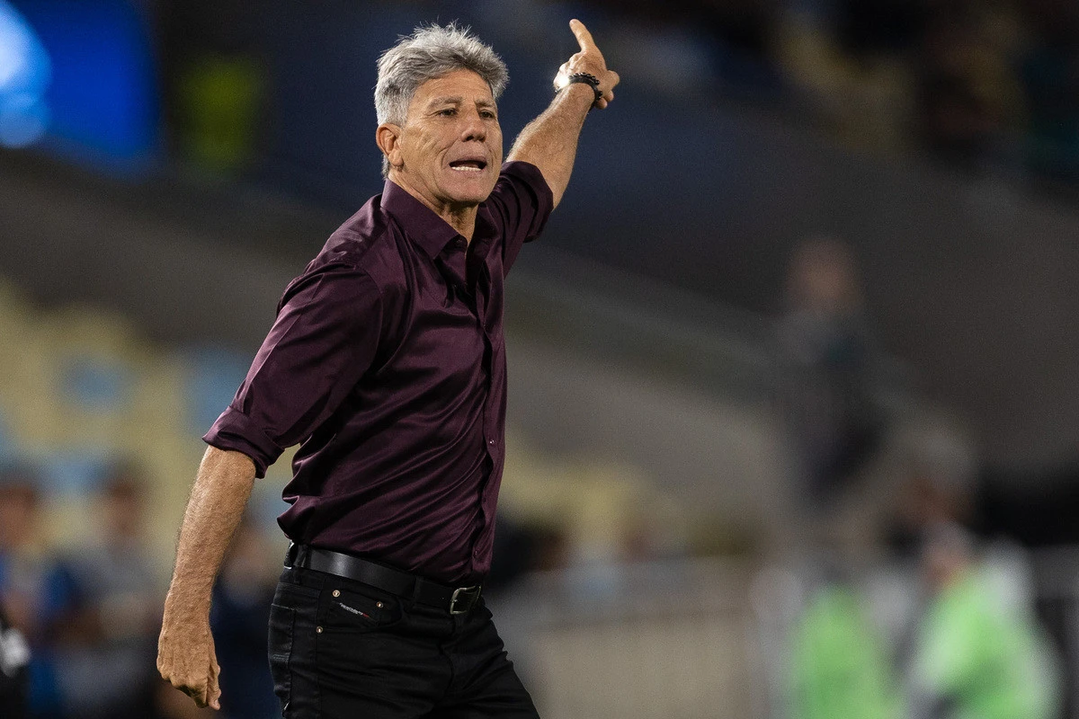 “Não vai ganhar todos os jogos”, diz Renato após derrota do Fluminense