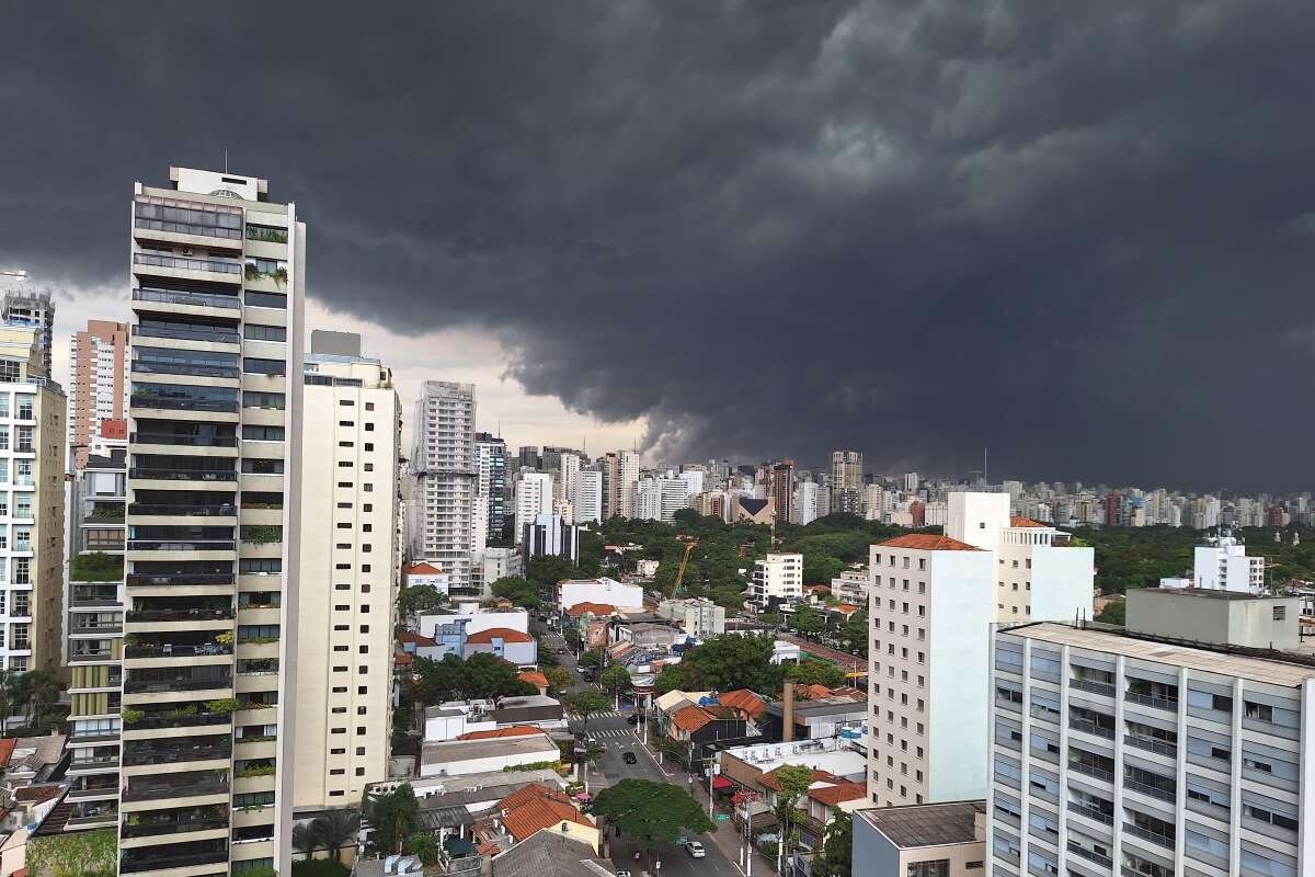 CGE emite novo alerta para alagamentos na cidade de SP nesta terça