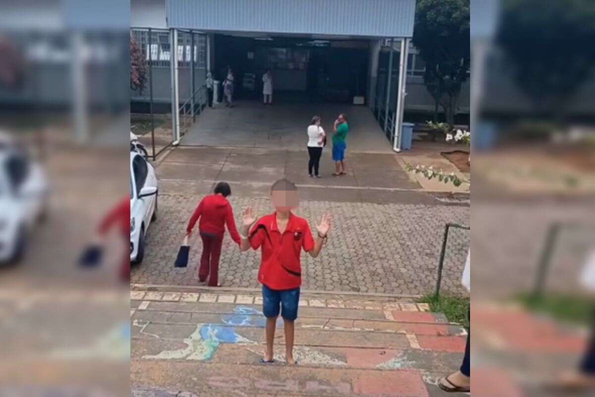 Menino de 10 anos baleado na cabeça em bar recebe alta do hospital