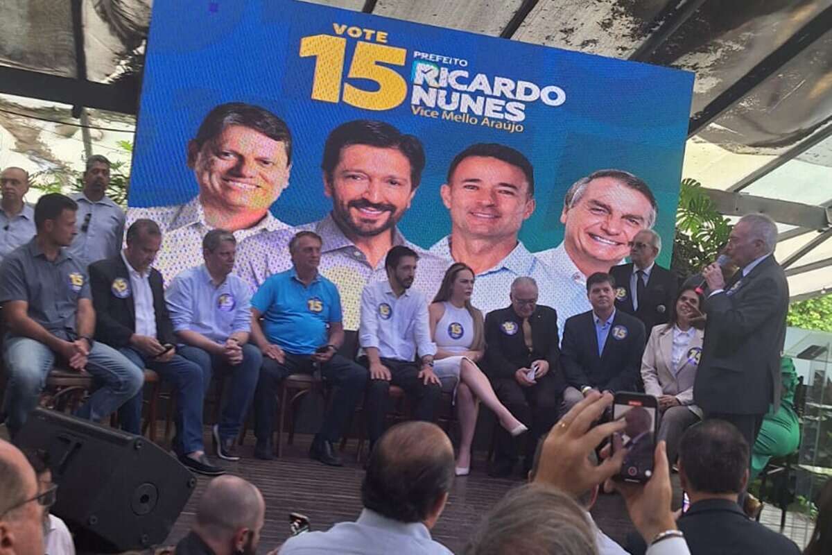 Em fala de 3 minutos, Bolsonaro pede voto a Nunes e diz ser “15” em SP