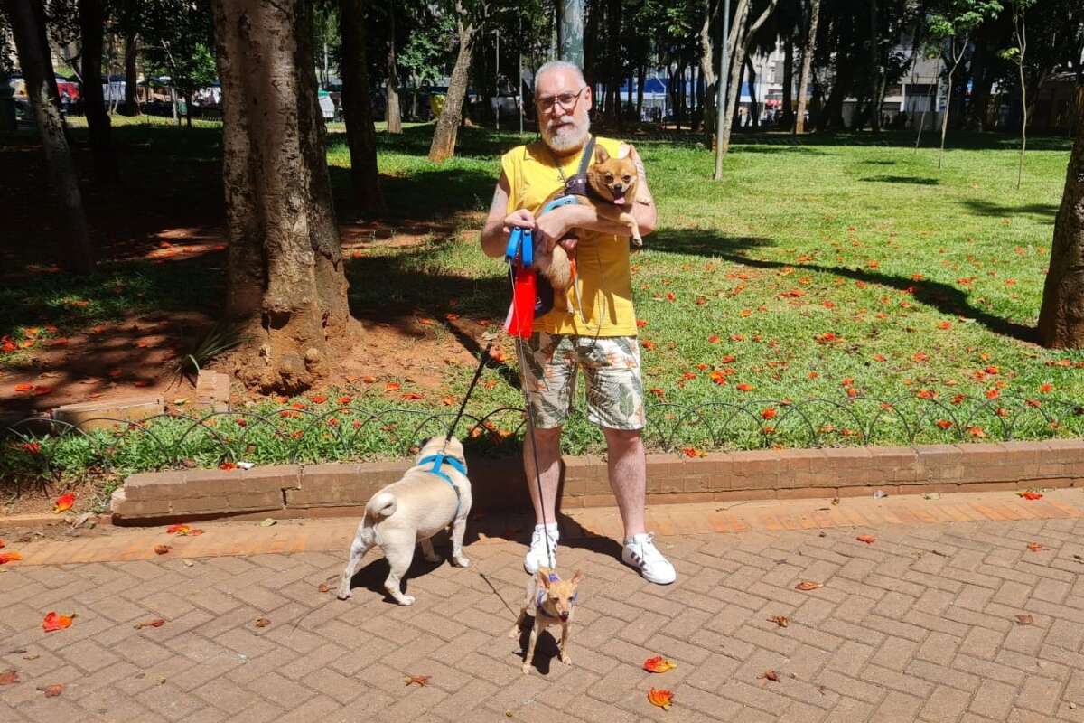 “OcupaCão”: tutores de pets pedem cachorródromo na Praça da República