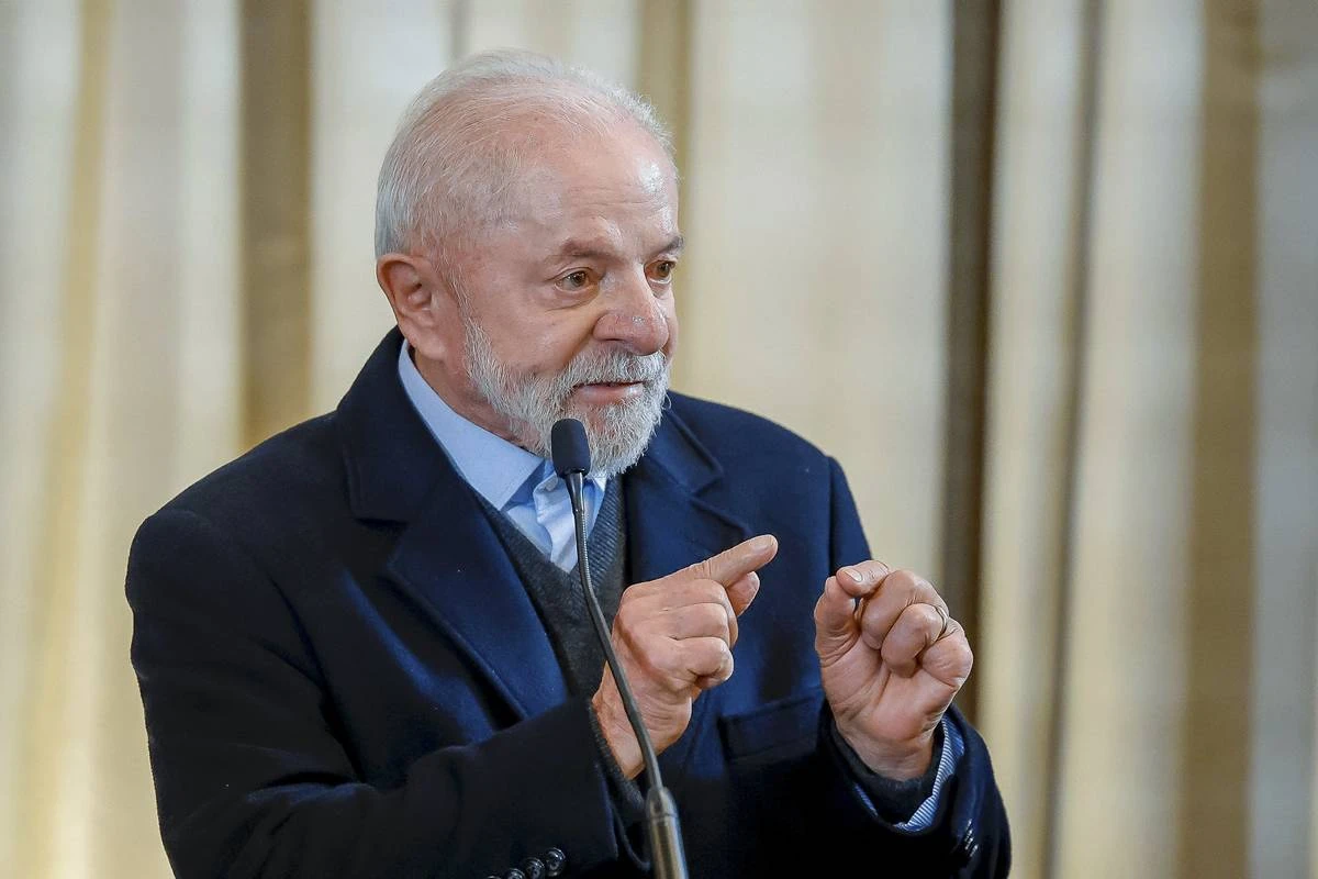 Universidade russa concederá a Lula título de doutor honoris causa