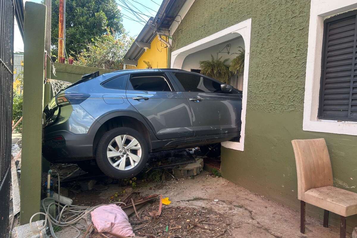 Homem de 73 anos morre após inundação no Beco do Batman