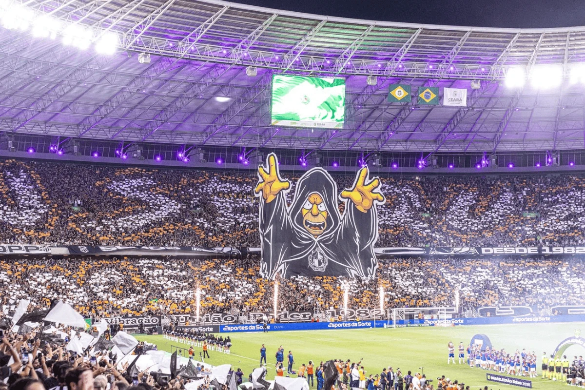 Torcidas de Ceará e Fortaleza dão show nas arquibancadas; confira