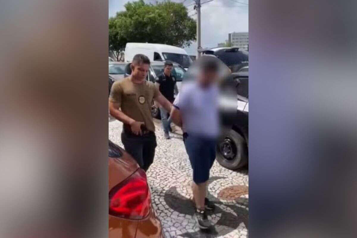 Professor é preso após polícia encontrar imagens de abuso em celular