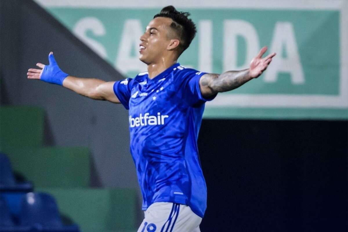 Sul-Americana: Cruzeiro bate Libertad no Paraguai e garante vantagem