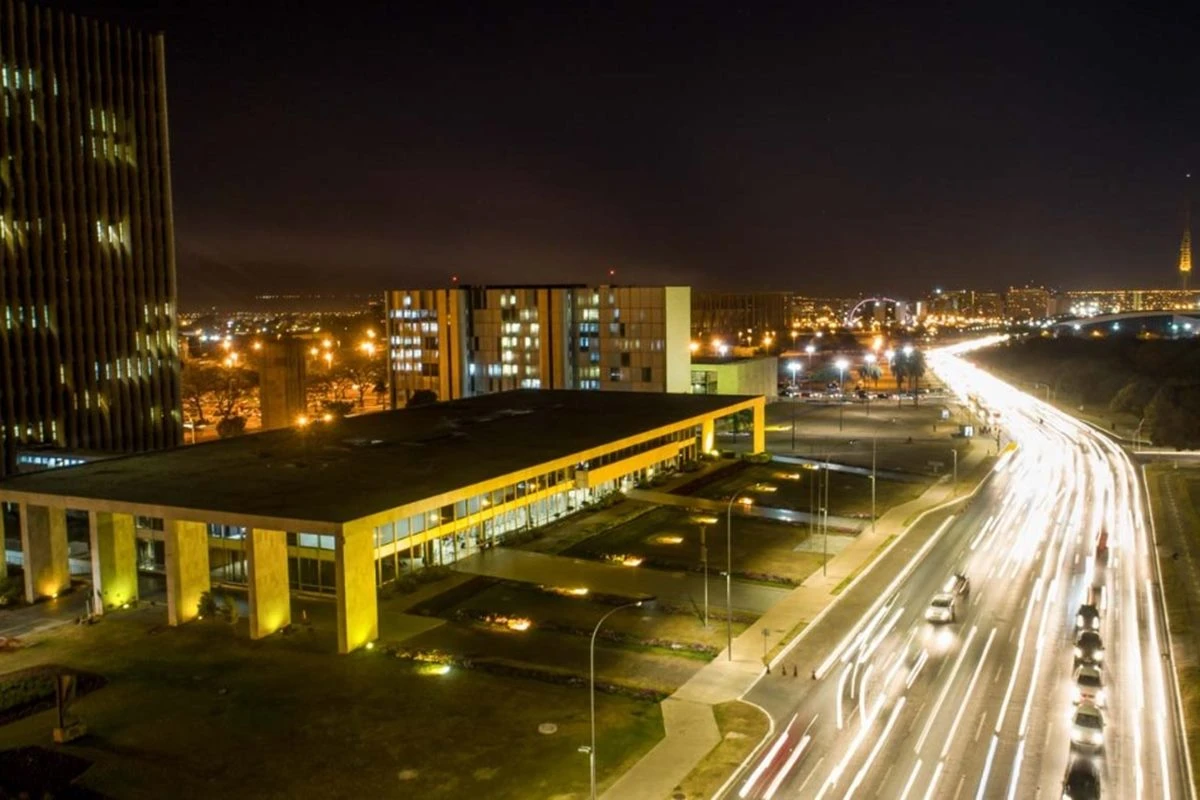 Apagão na madrugada durou 35 minutos e afetou 300 mil pessoas no DF