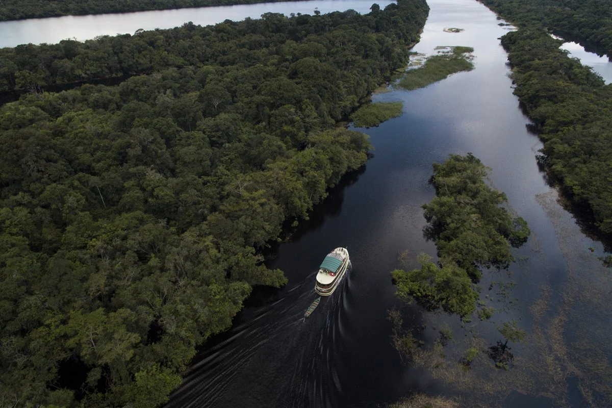 Resíduo de mineração vira tecnologia para limpar rios na Amazônia
