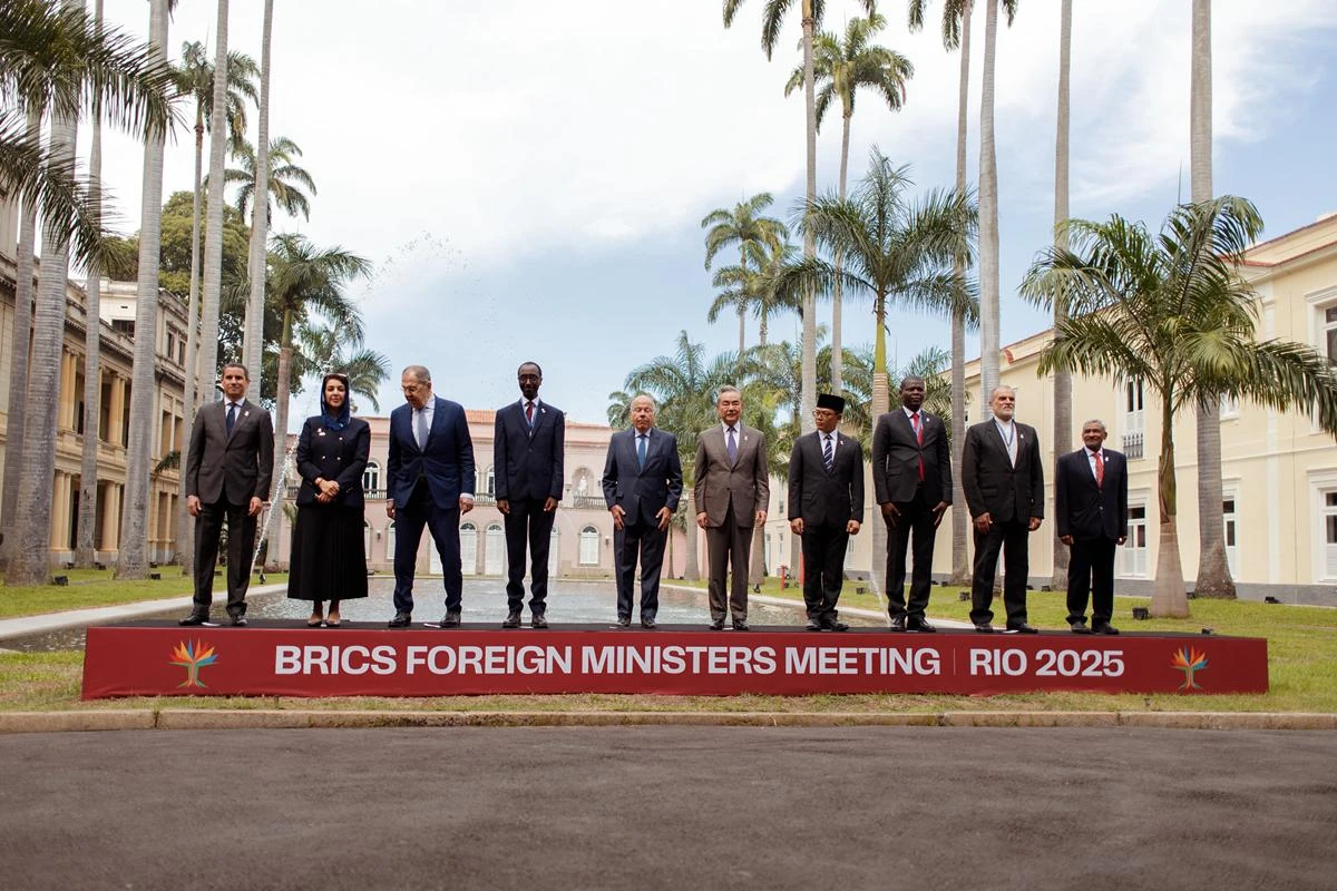 Brics aproveitam reunião no Brasil para mandar recados a Trump