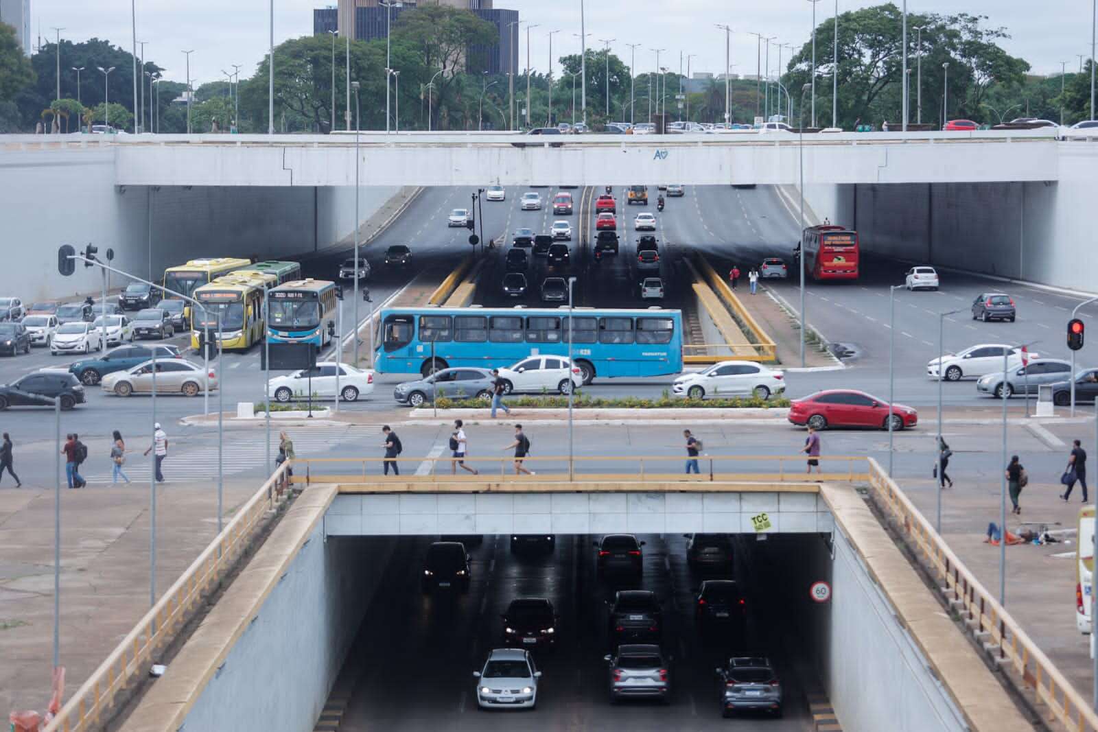 Estacionamento pago e obras: privatização da Rodoviária sai em 90 dias