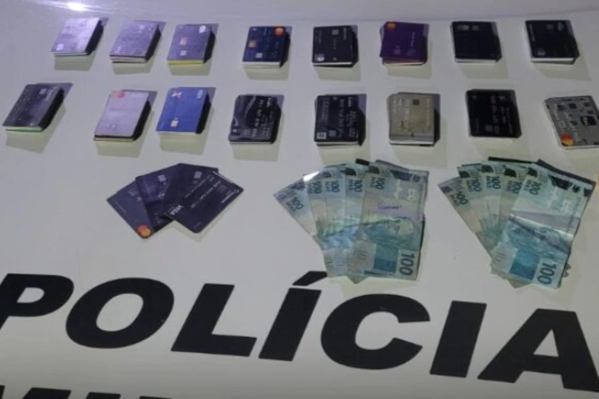 Show do Natiruts: PM prende camelô com 164 cartões perto do Allianz