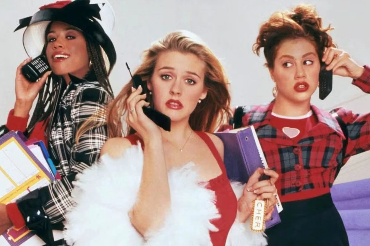 As Patricinhas de Beverly Hills ganhará série; relembre looks icônicos