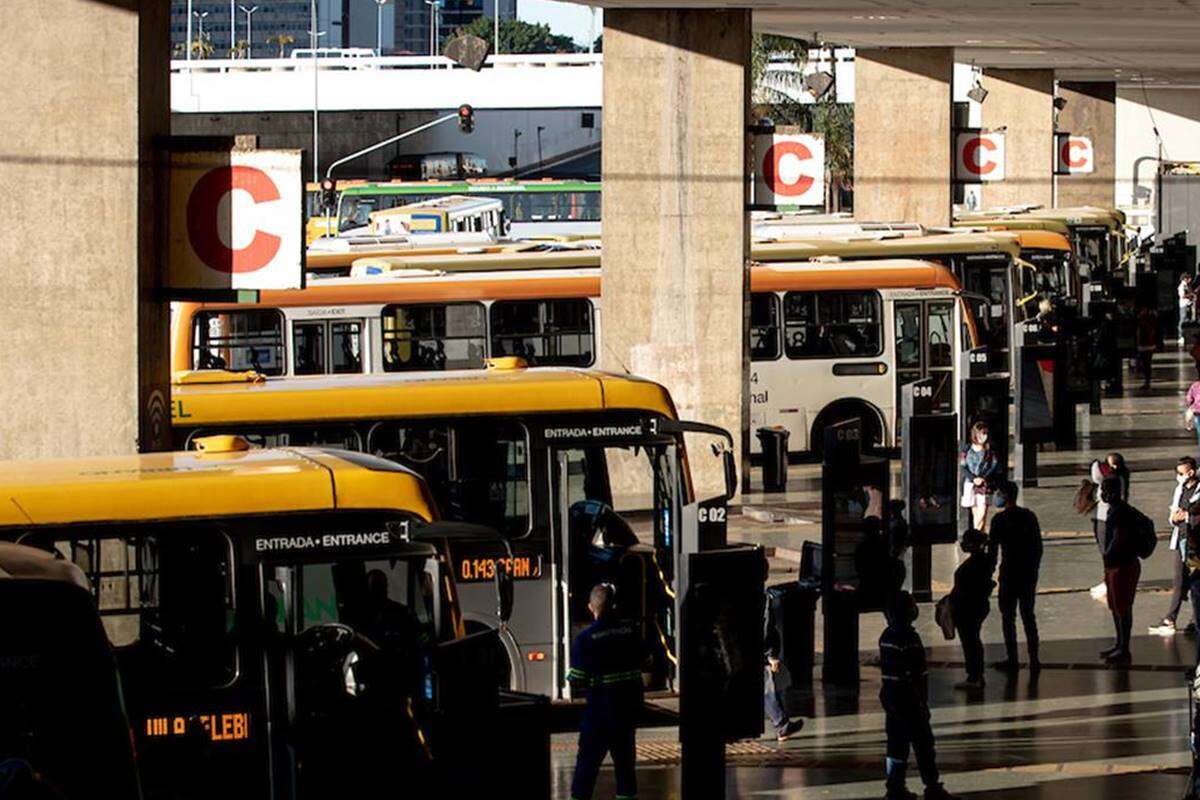 DF: lei que obriga ar-condicionado no transporte coletivo é derrubada