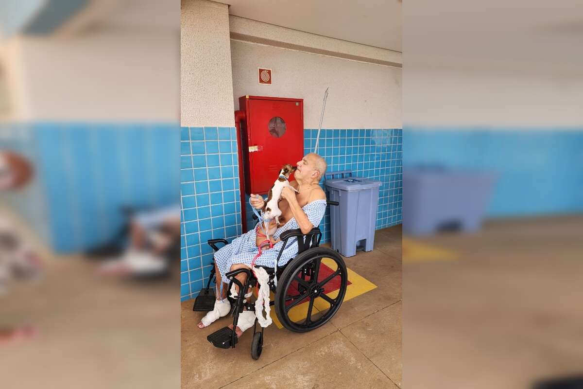 Emocionante: homem recebe visita de seus cães após meses de internação