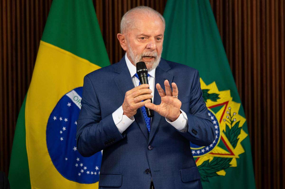 Lula receberá os repatriados do Líbano neste domingo (6/10)